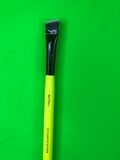 E17 Slanted Definer Brush